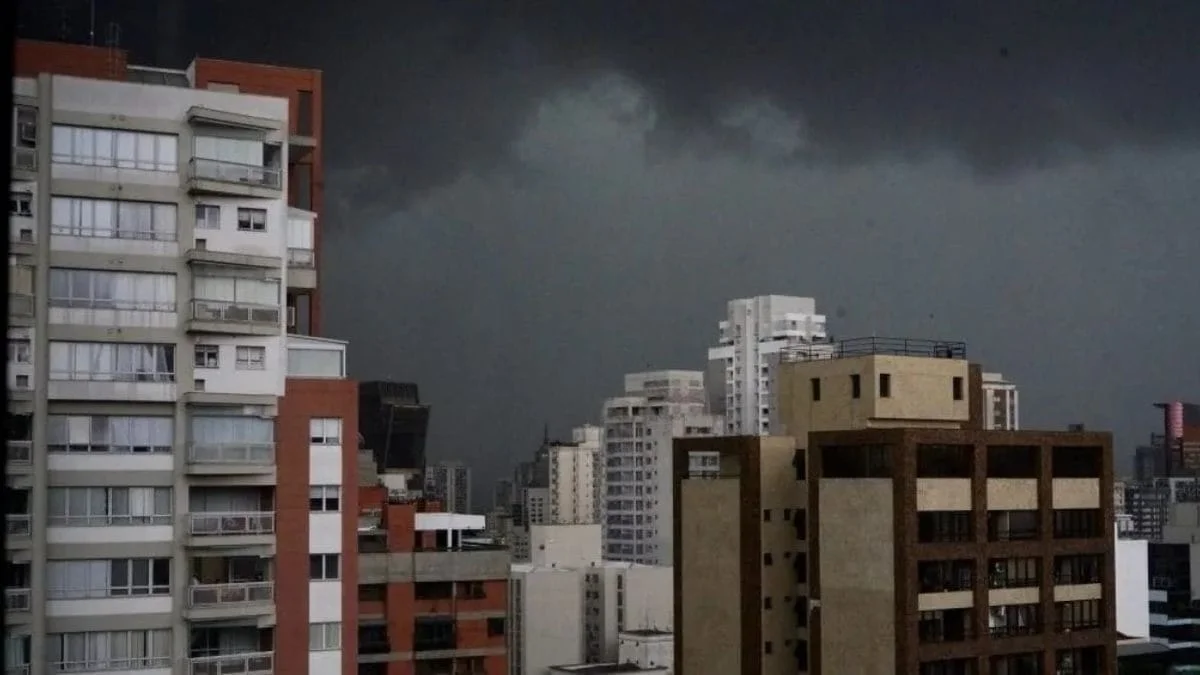 Vale do Paraíba entra em alerta para tempestade nesta segunda-feira (05)