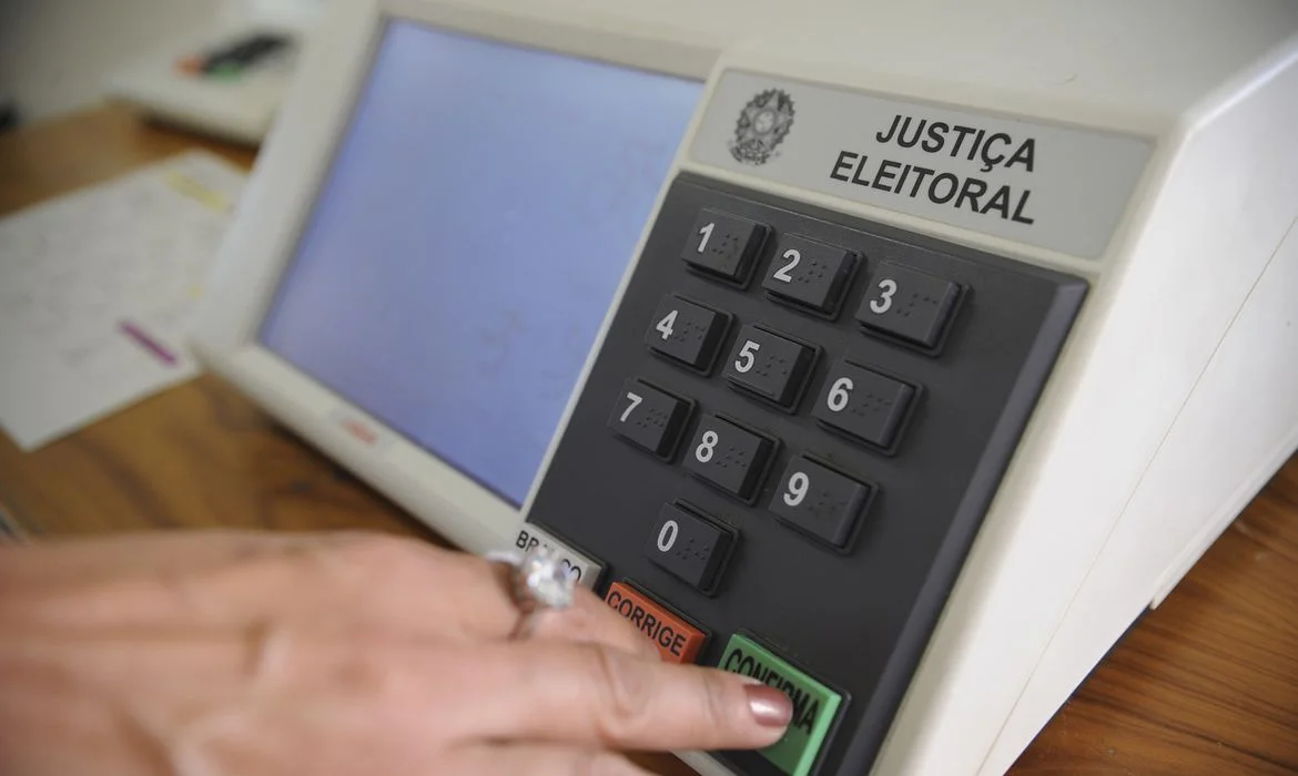 Oito cidades do Vale e Litoral Norte terão mudanças nos locais de votação