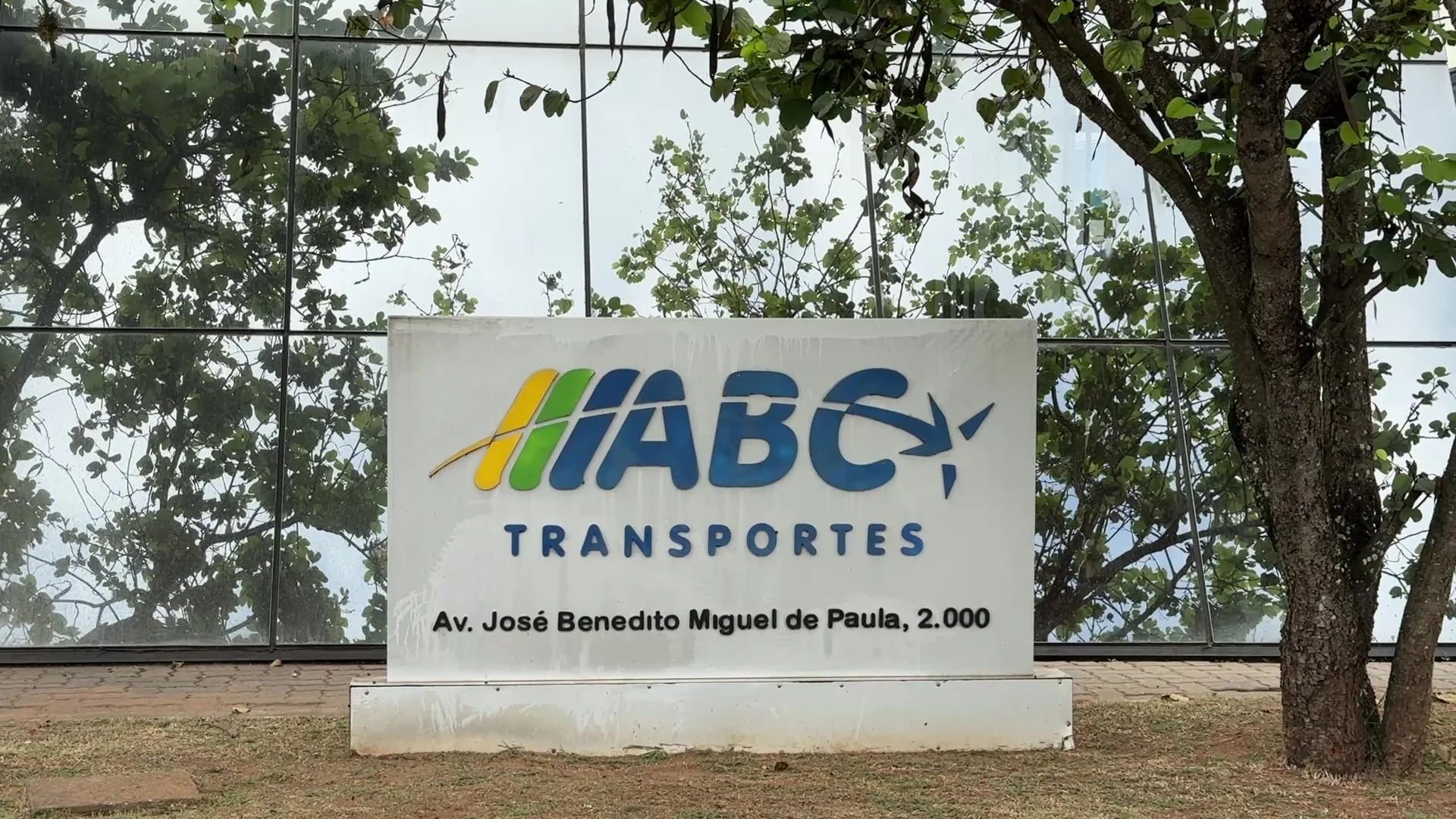 Após pagamento, ônibus voltam a operar normalmente em Taubaté